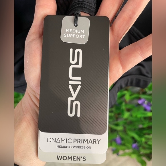 NWT Skins DNAmic Primary Womens Sports Bra Black Large Hi Impact - Picture 8 of 12